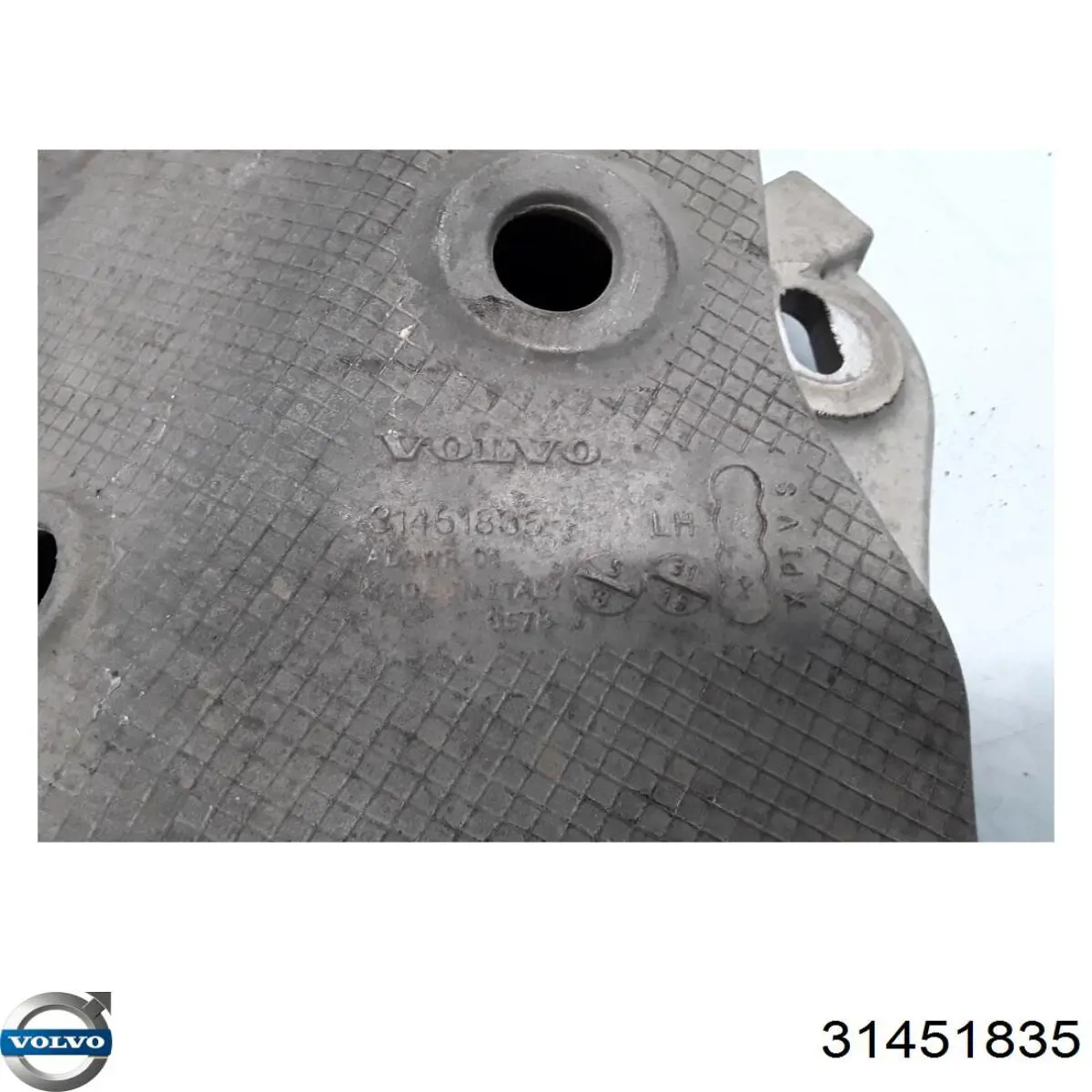 Рычаг задней подвески нижний левый 31360577 Volvo