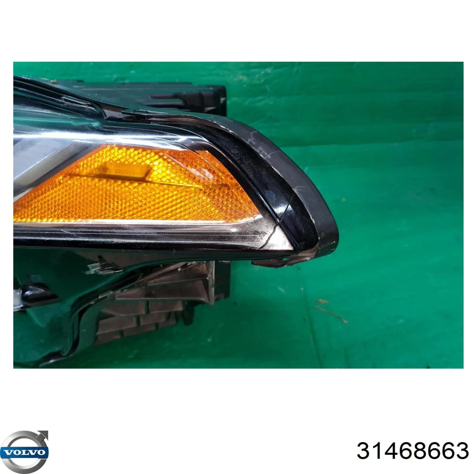 Купить 31468663 Volvo Фара левая передняя