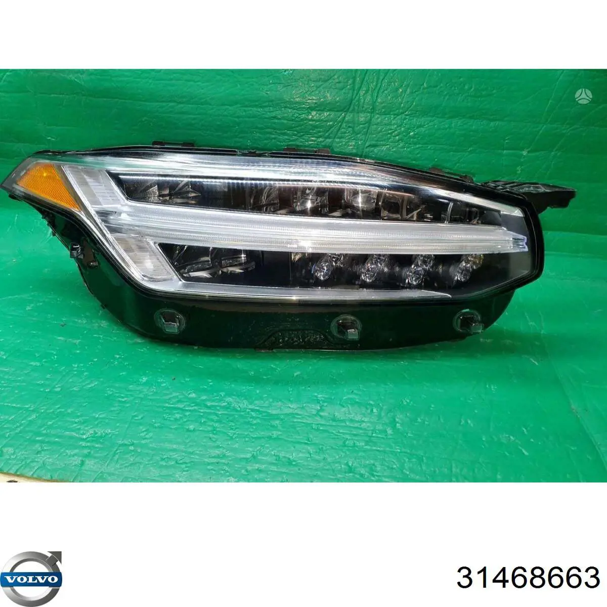 Фара левая Volvo 31468663 цена, от 958.29 USD