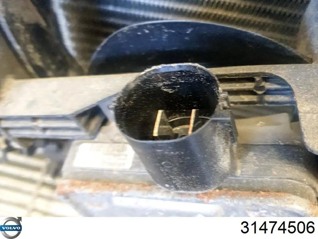 Радиатор интеркуллера Volvo 31474506