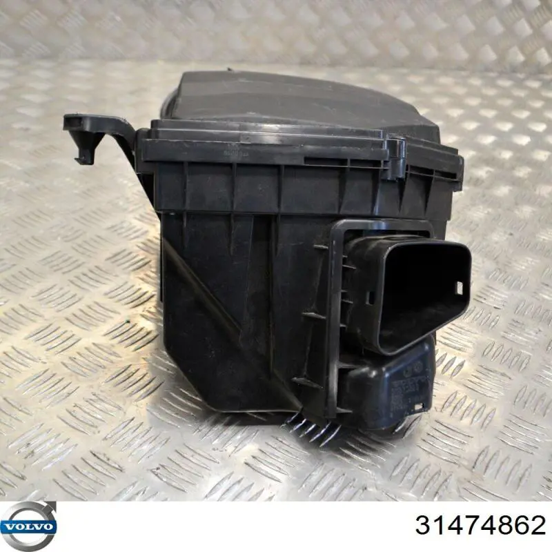 Корпус воздушного фильтра в сборе Volvo 31338742 цена, от 126.69 USD