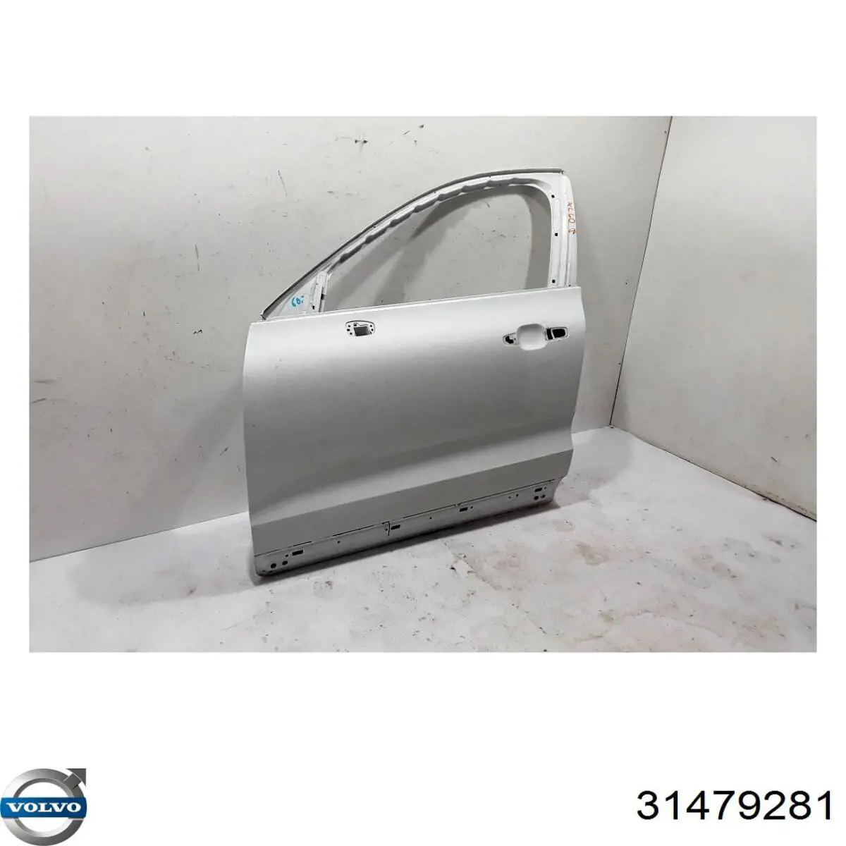 Купить 32345930 Volvo Дверь передняя, левая