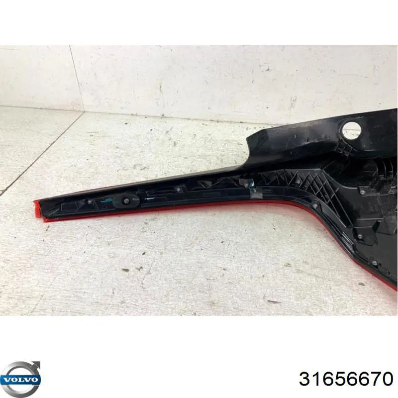 31689690 Volvo 