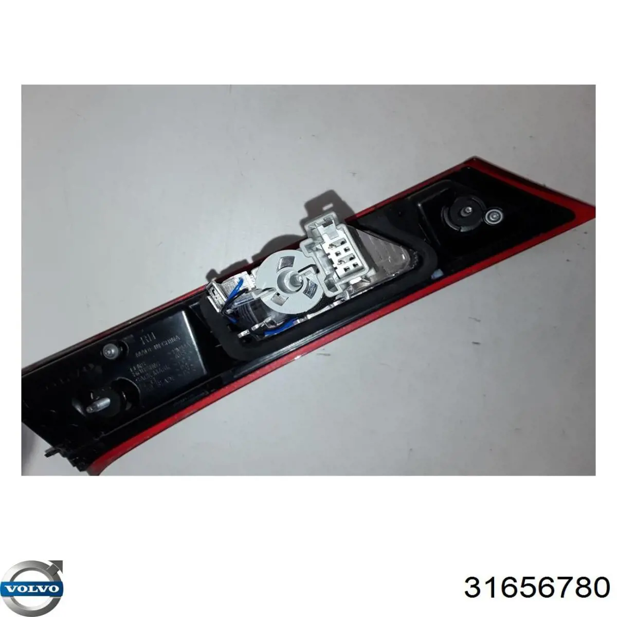 Фонарь задний правый, внутренний Volvo 31656780 цена, от 98.65 USD