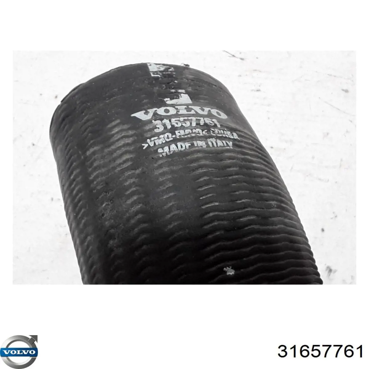 31657761 Volvo Патрубок интеркуллера