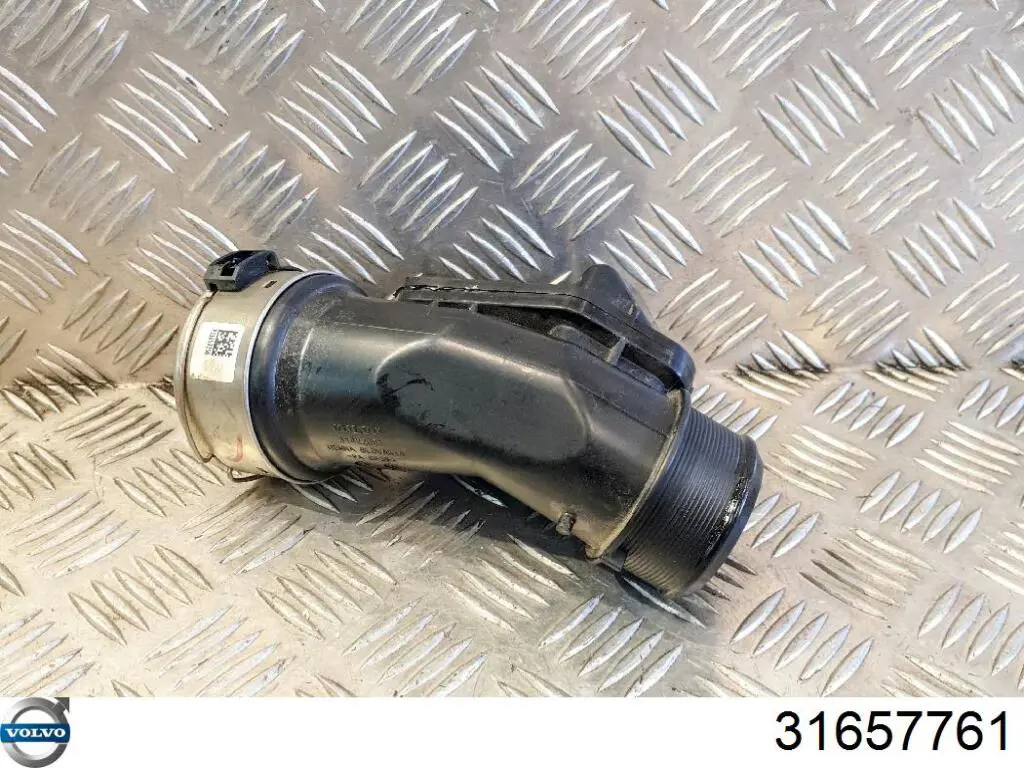Шланг/патрубок интеркуллера Volvo 31657761 цена, от 82.36 USD