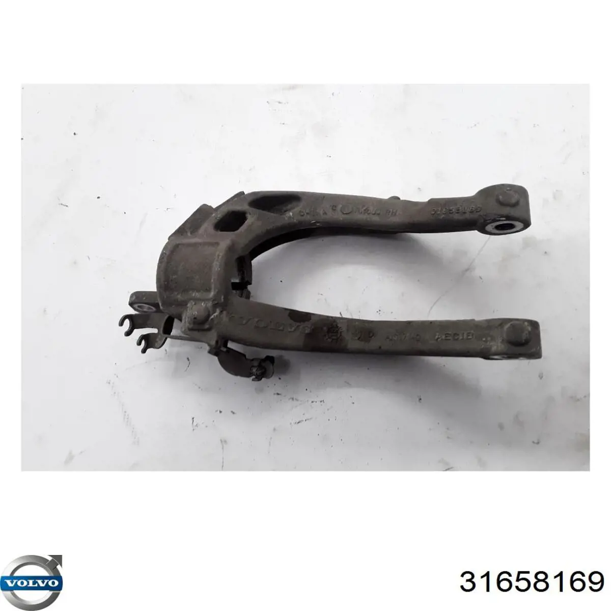 Вилка амортизатора переднего нижняя правая Volvo 31681721 цена, от 88.88 USD