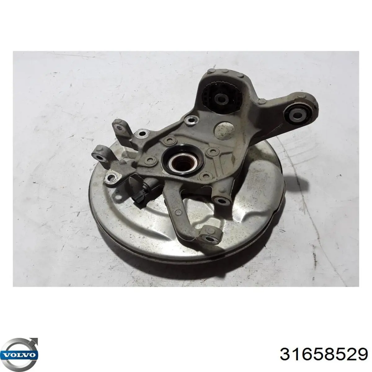 Цапфа задняя левая 31658529 Volvo