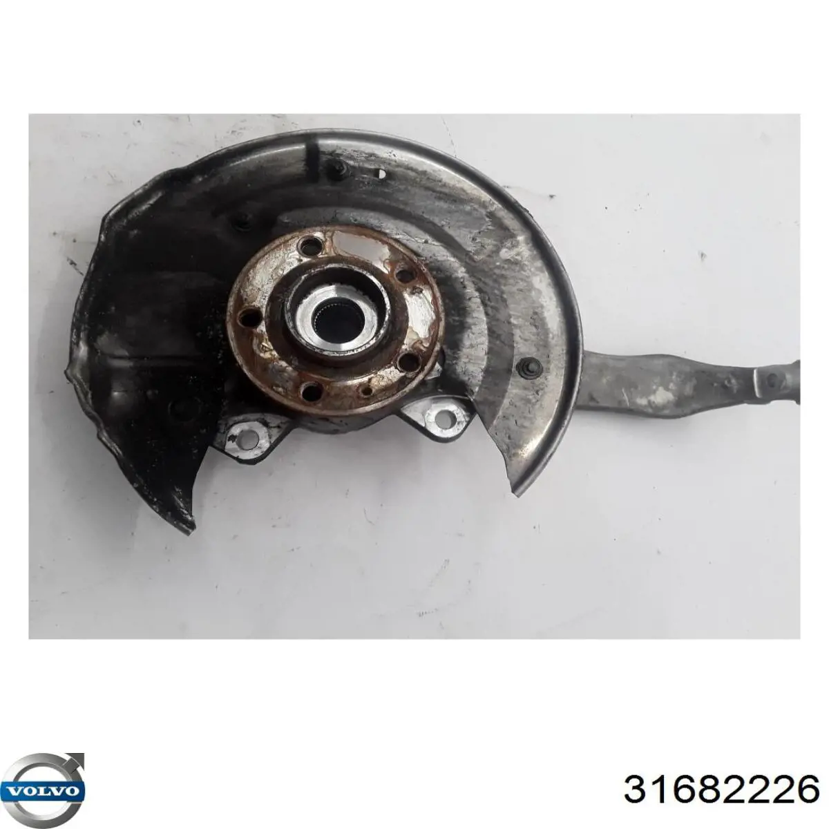 Цапфа передняя правая 31682226 Volvo