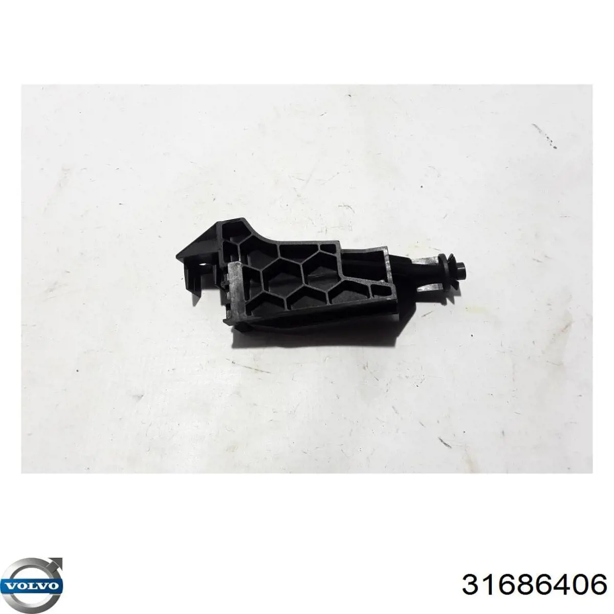 Левый кронштейн радиатора 31686406 Volvo