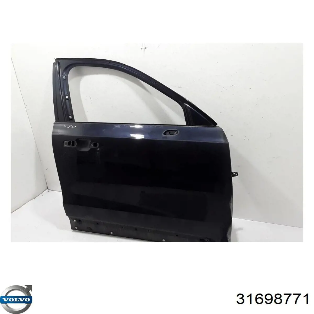 Дверь передняя правая Volvo 31402379 цена, от 633.46 USD