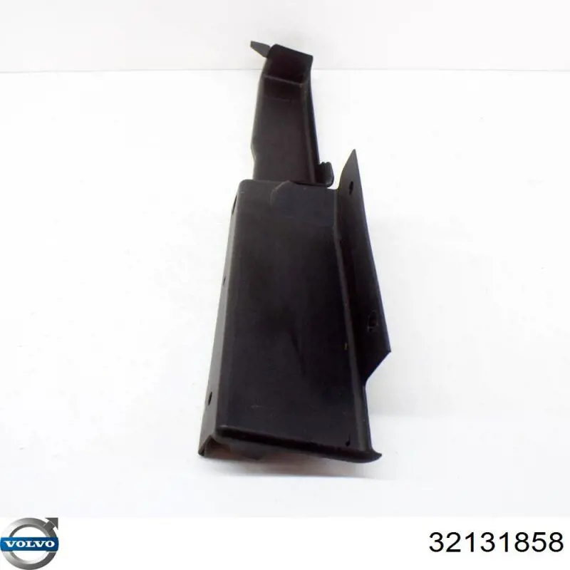 32131858 Volvo 