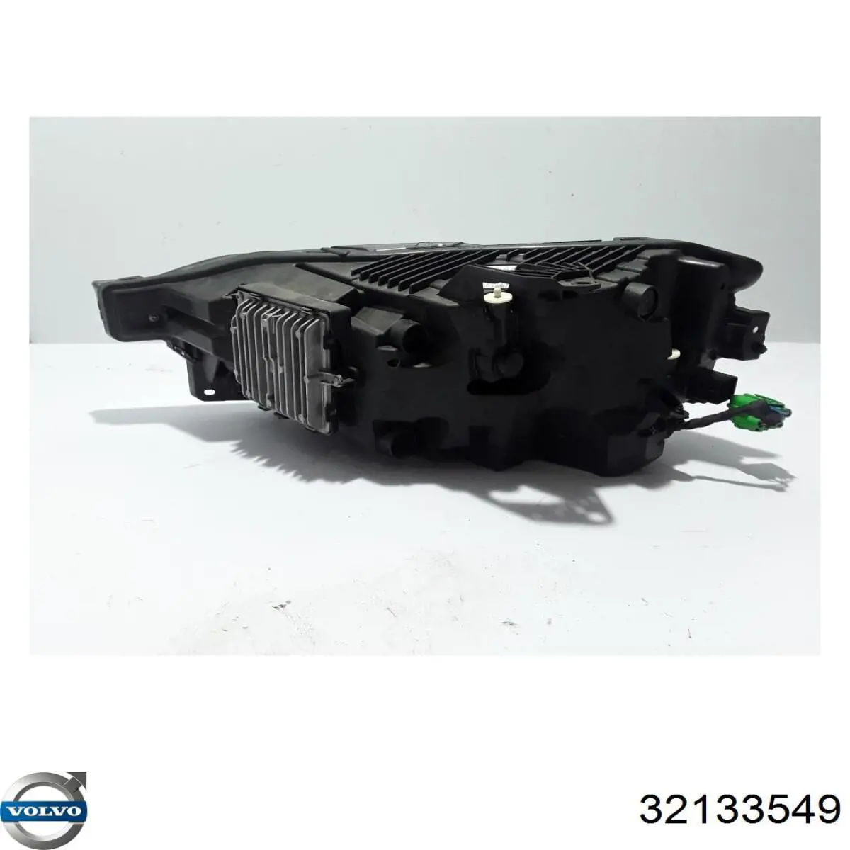Купить 32133549 Volvo 