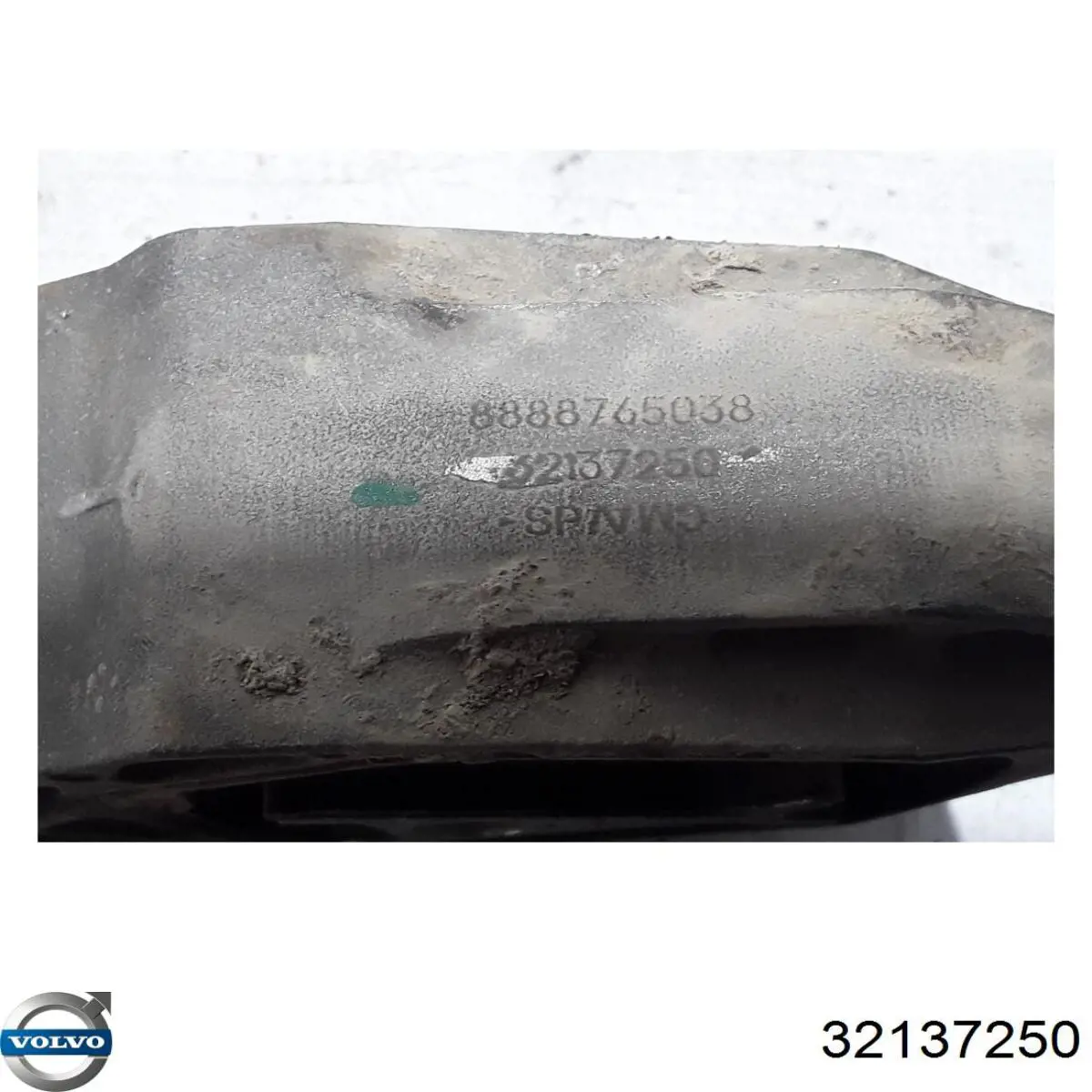 Подушка (опора) двигателя правая нижняя Volvo 32137250 цена, от 83.61 USD