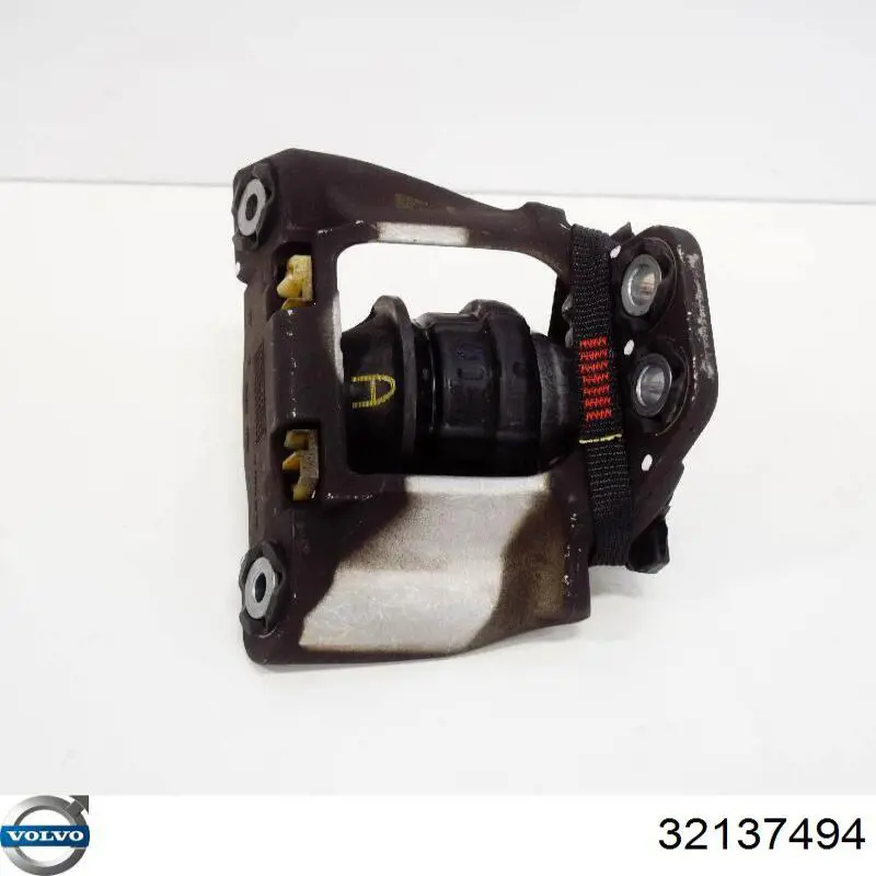 Правая подушка двигателя 32137494 Volvo