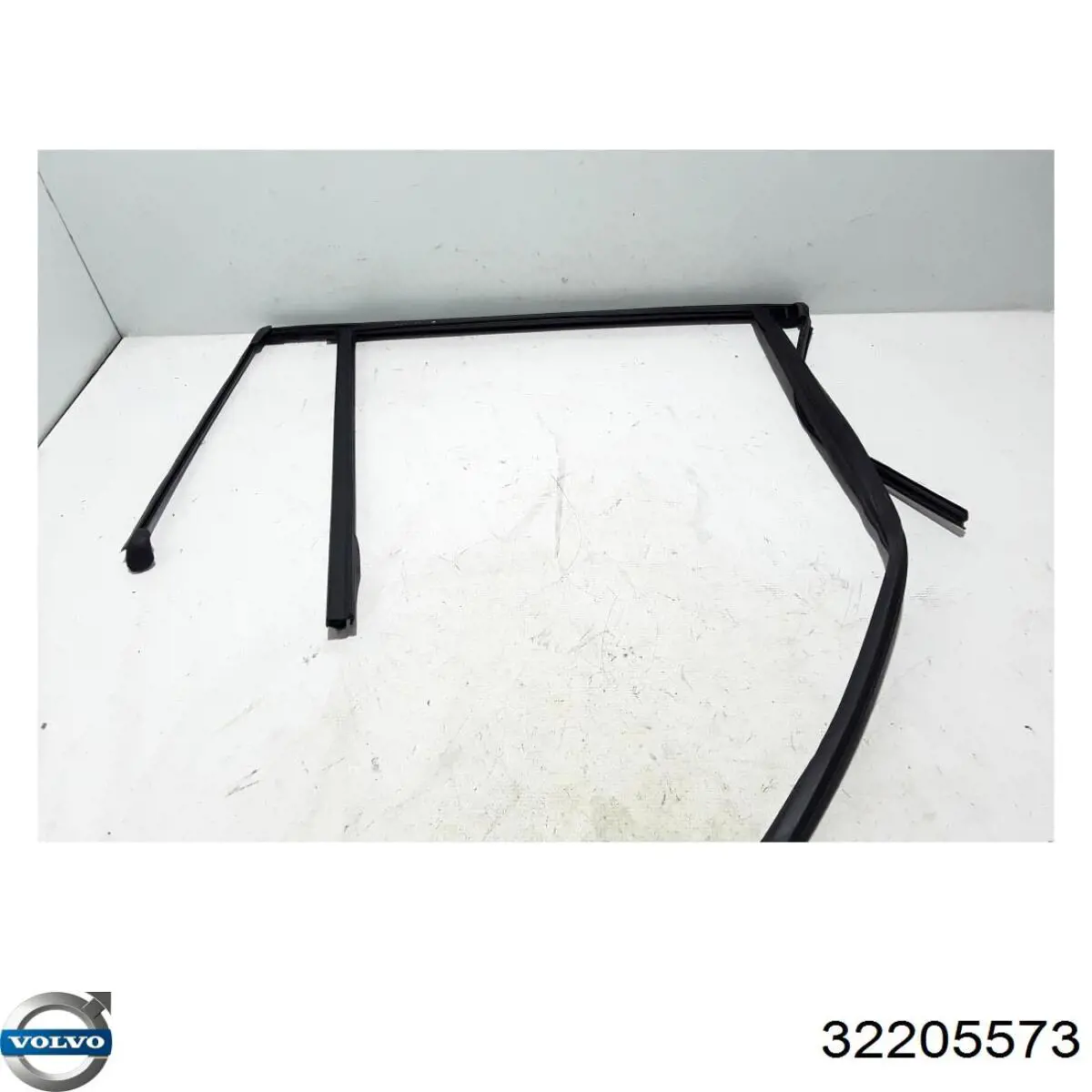 32205573 Volvo 