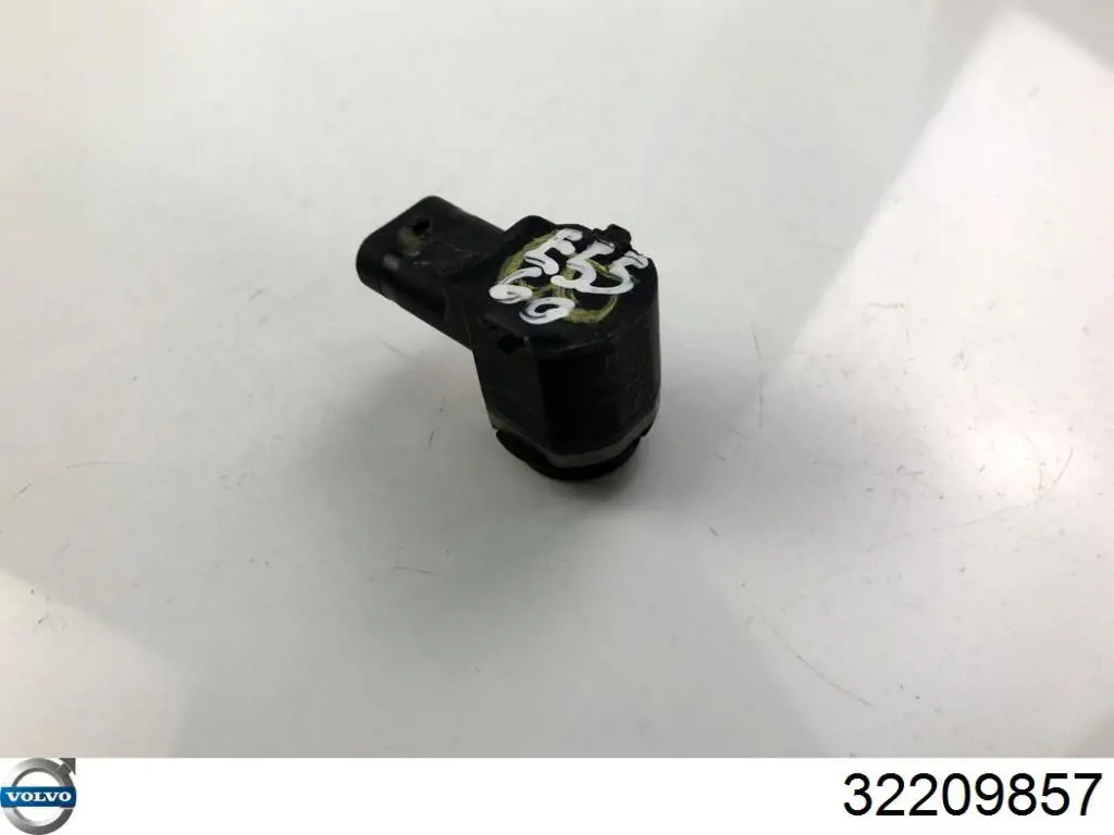 32243962 Volvo Задние парктроники