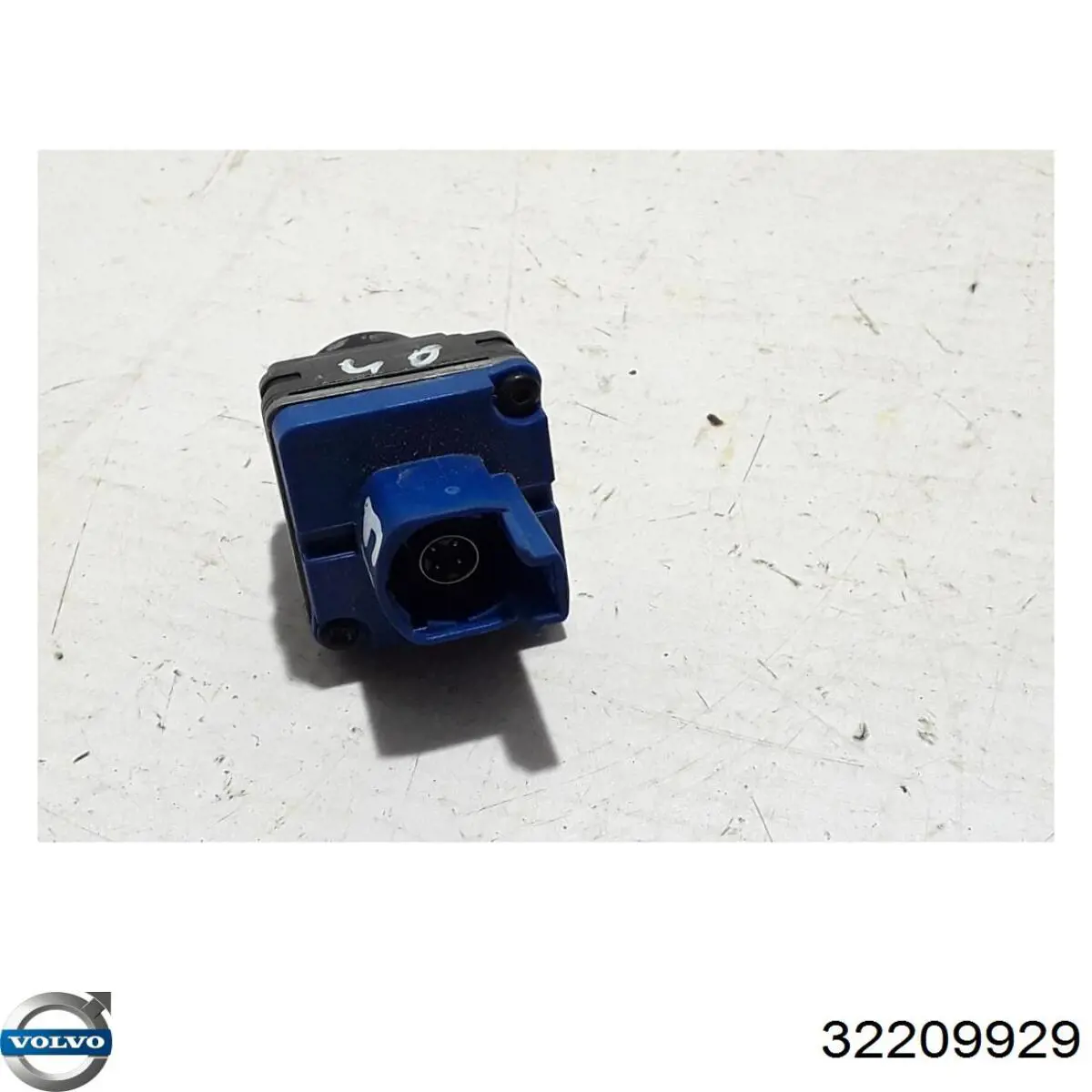 Купить 32209757 Volvo Камера заднего вида