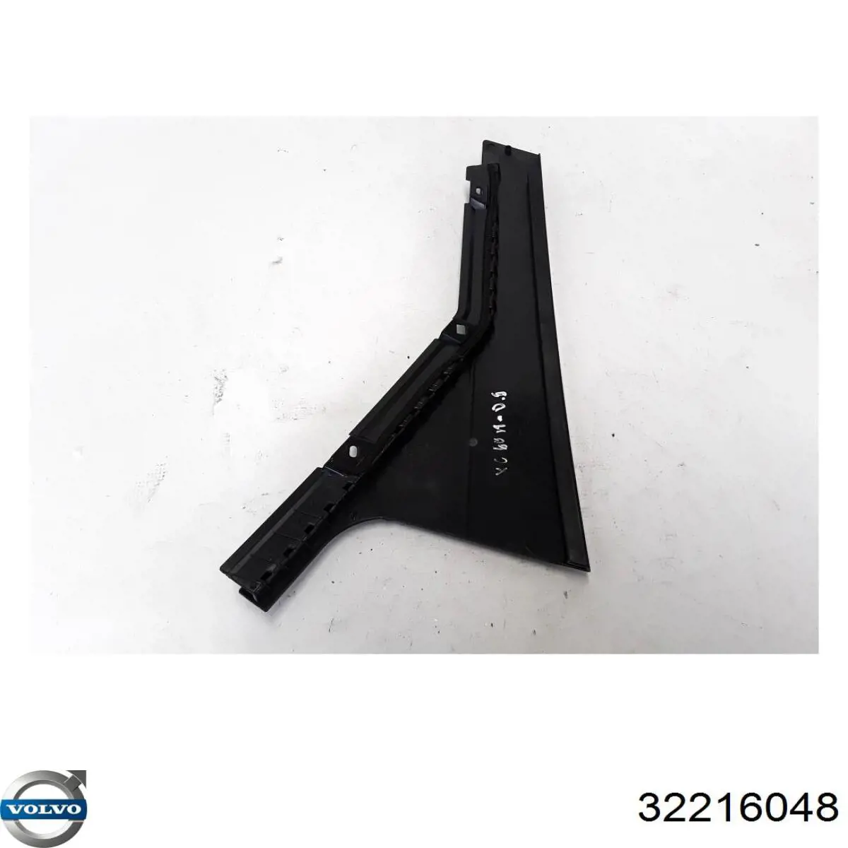 32216048 Volvo 