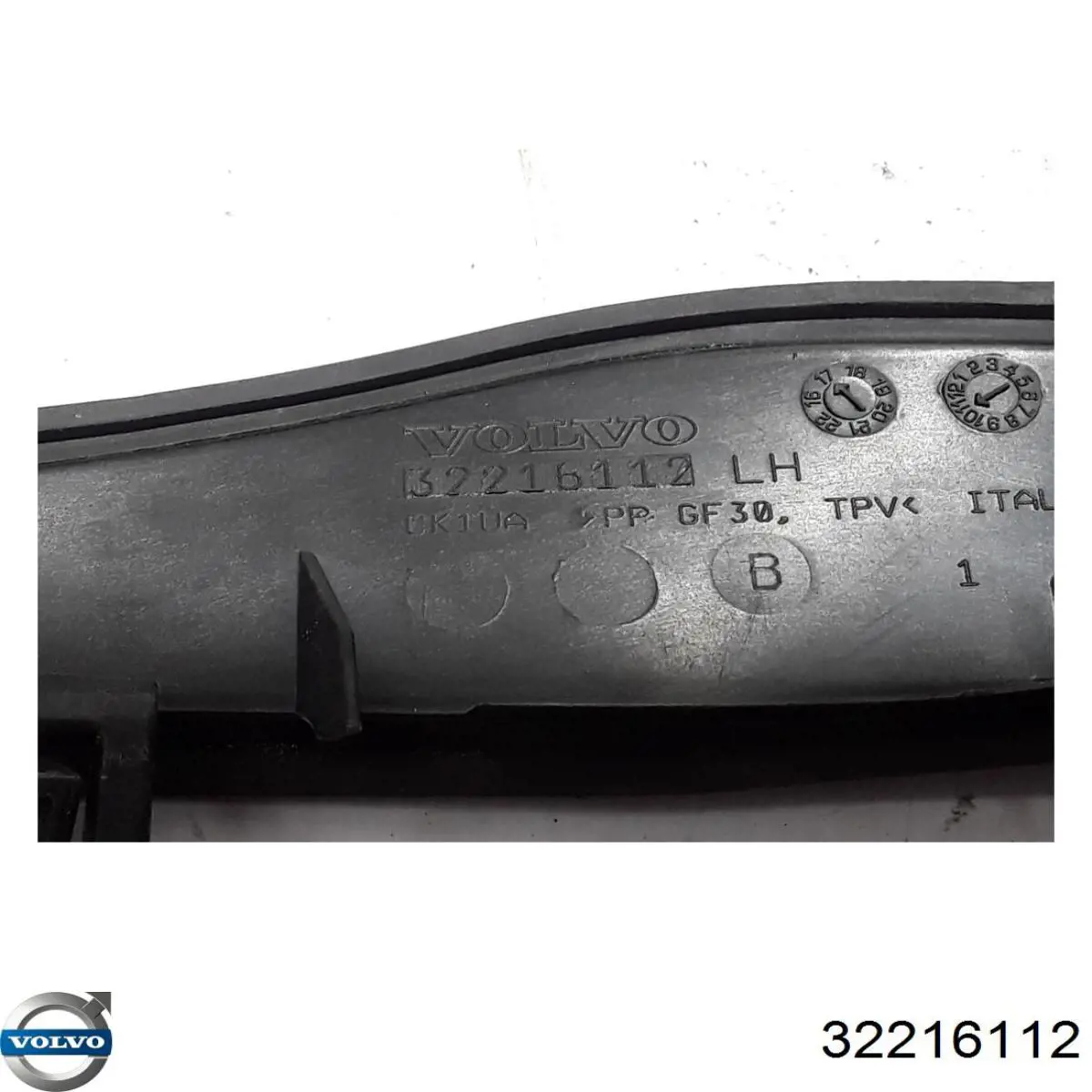 Накладка стойки кузова внешняя передняя левая Volvo 32216112 цена, от 48.65 USD