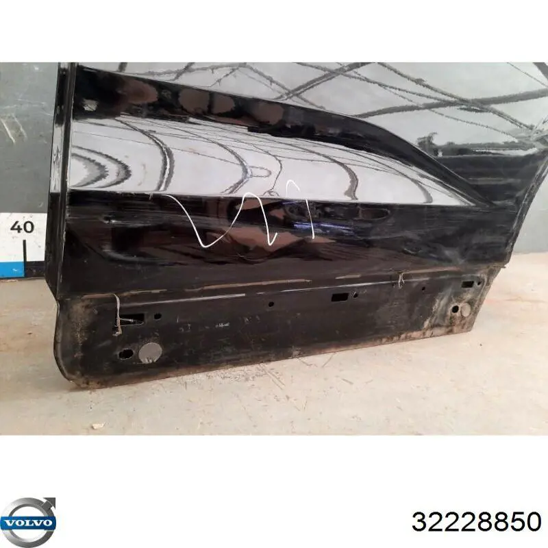 32228850 Volvo Дверь пассажирская задняя левая