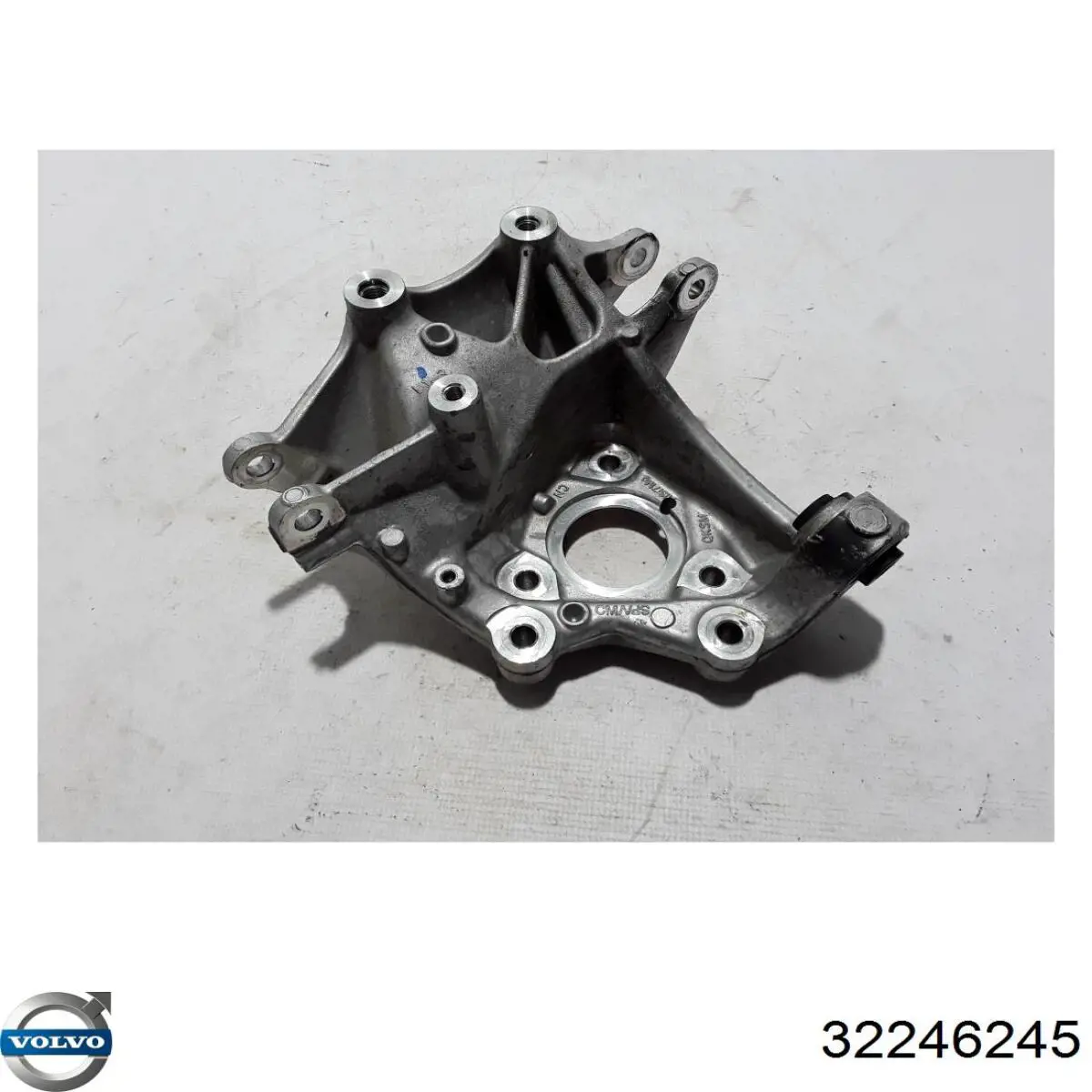 32246245 Volvo Цапфа левая