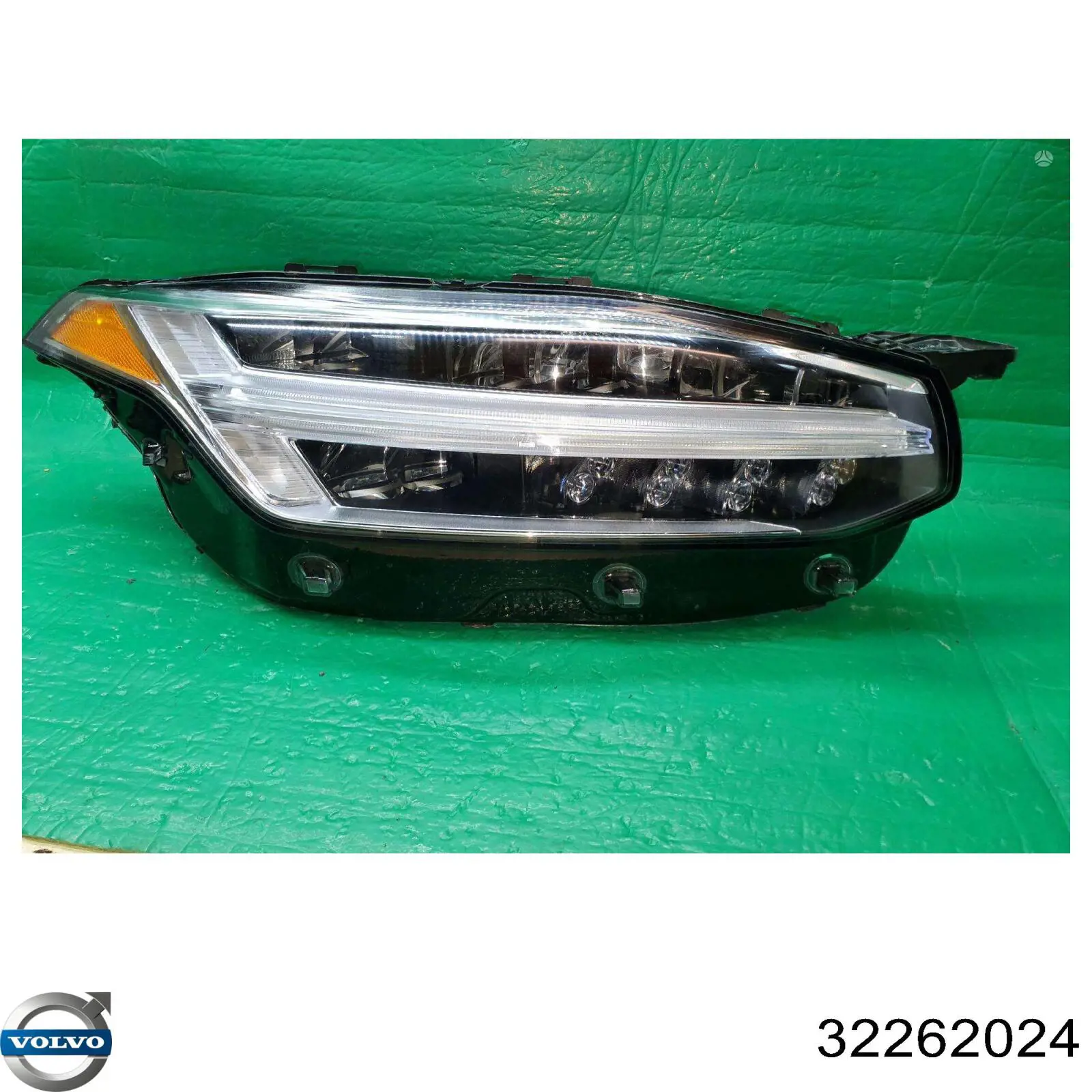 31655779 Volvo Фара передняя правая