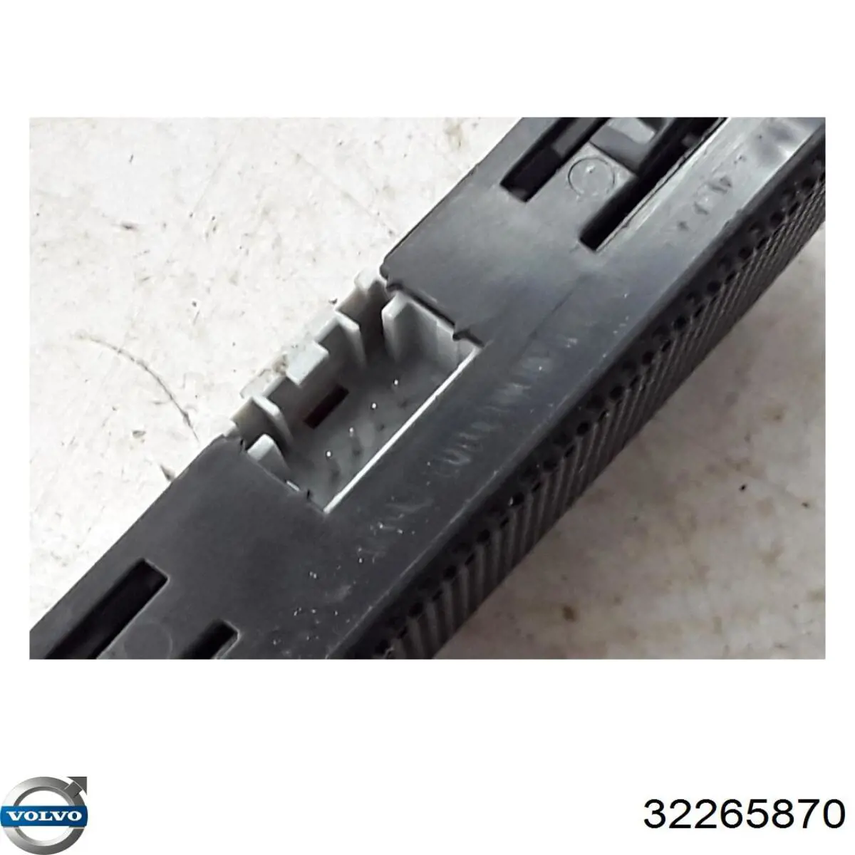  Volvo 32265870 цена, от 22.03 USD