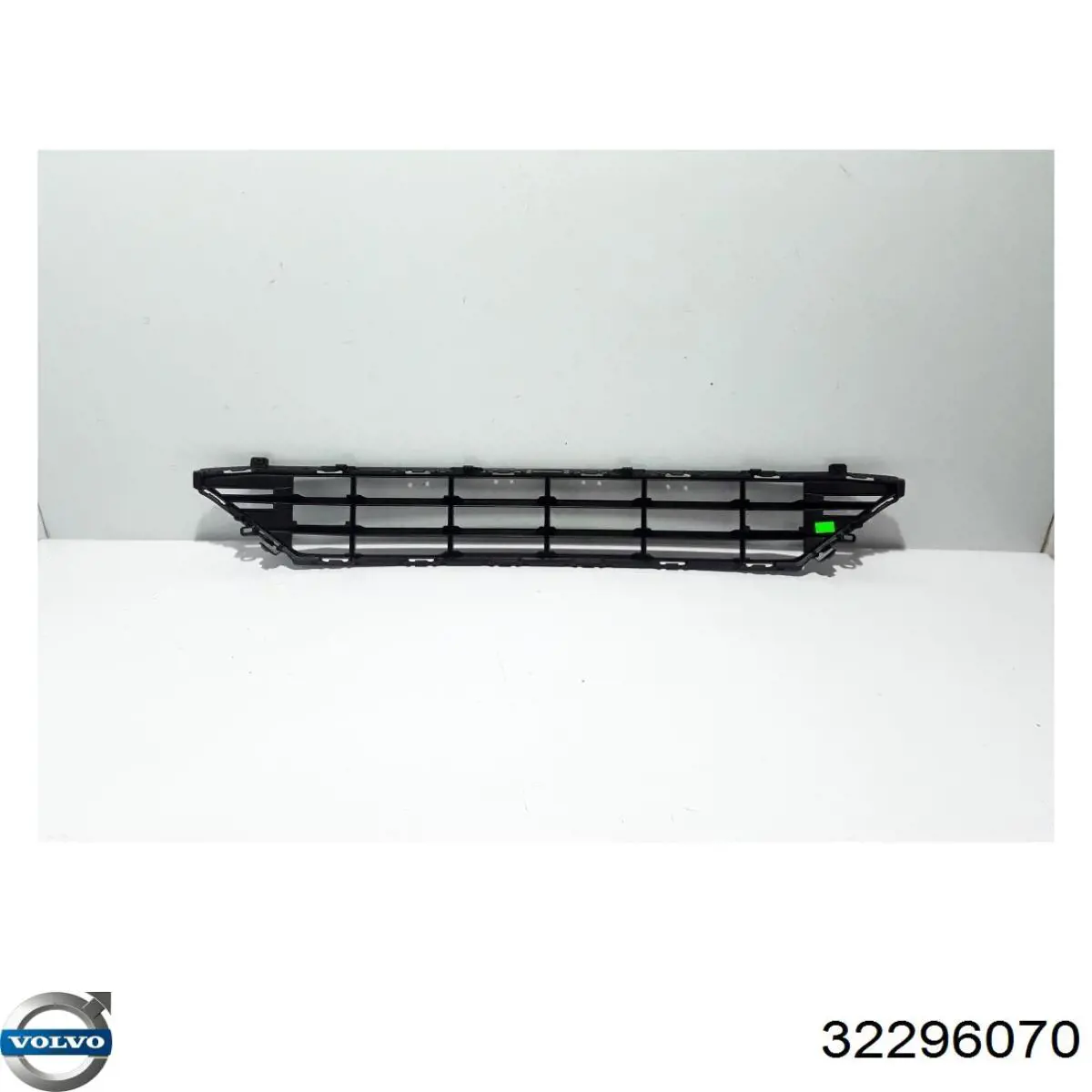 Решетка бампера переднего центральная Volvo 32296070 цена, от 69.27 USD