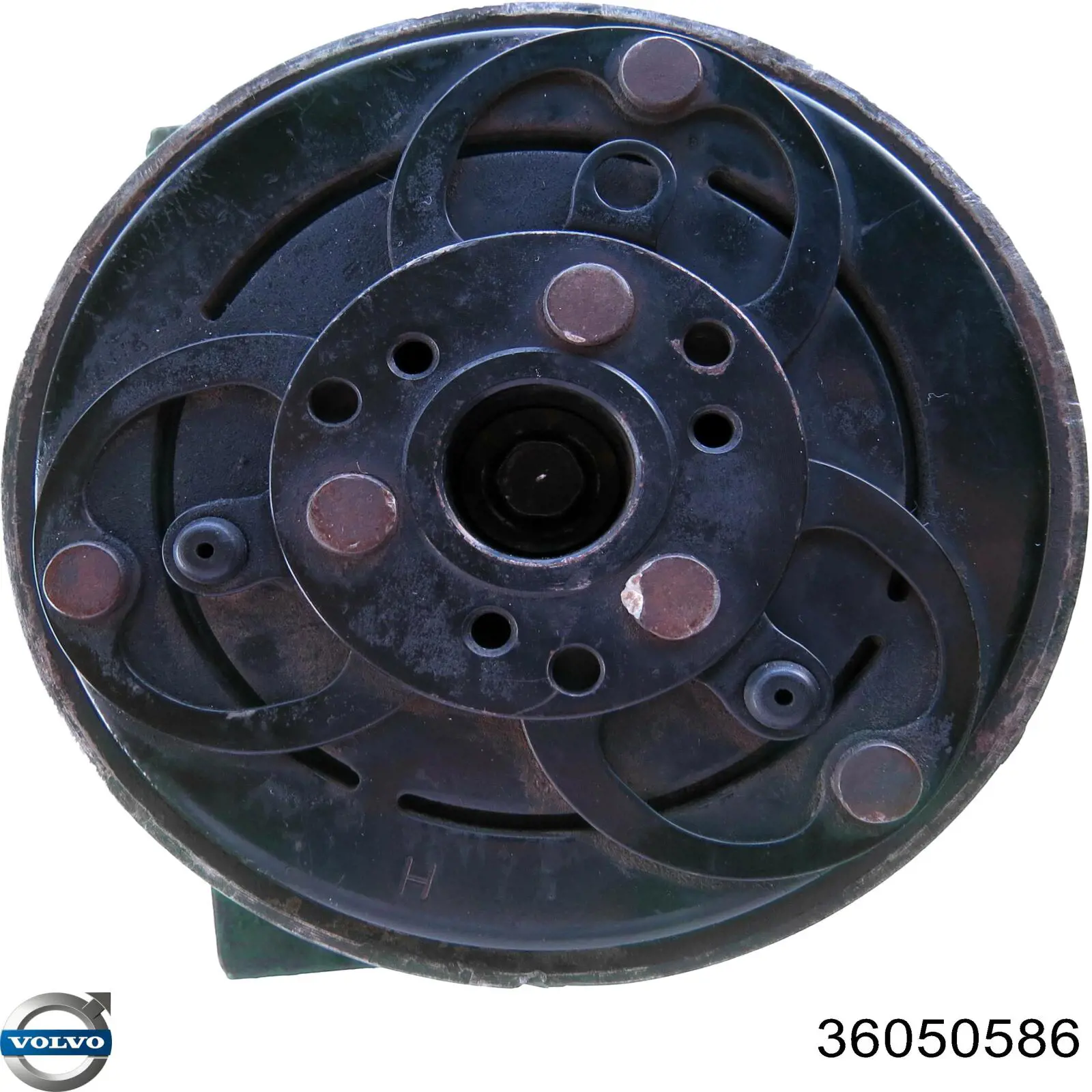 Компрессор системы кондиционирования Volvo 36050586 цена, от 197.19 USD