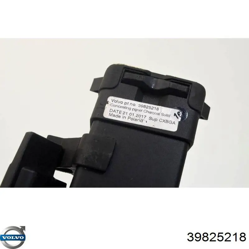 39825218 Volvo Шторка багажного отсека