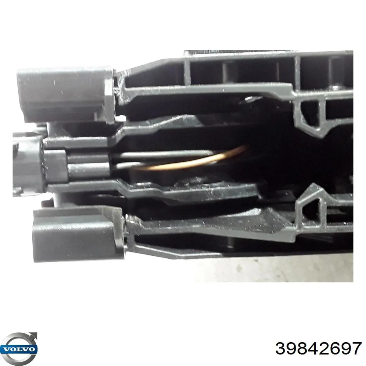 Ручка двери передней наружная левая Volvo 40013440 цена, от 50.68 USD