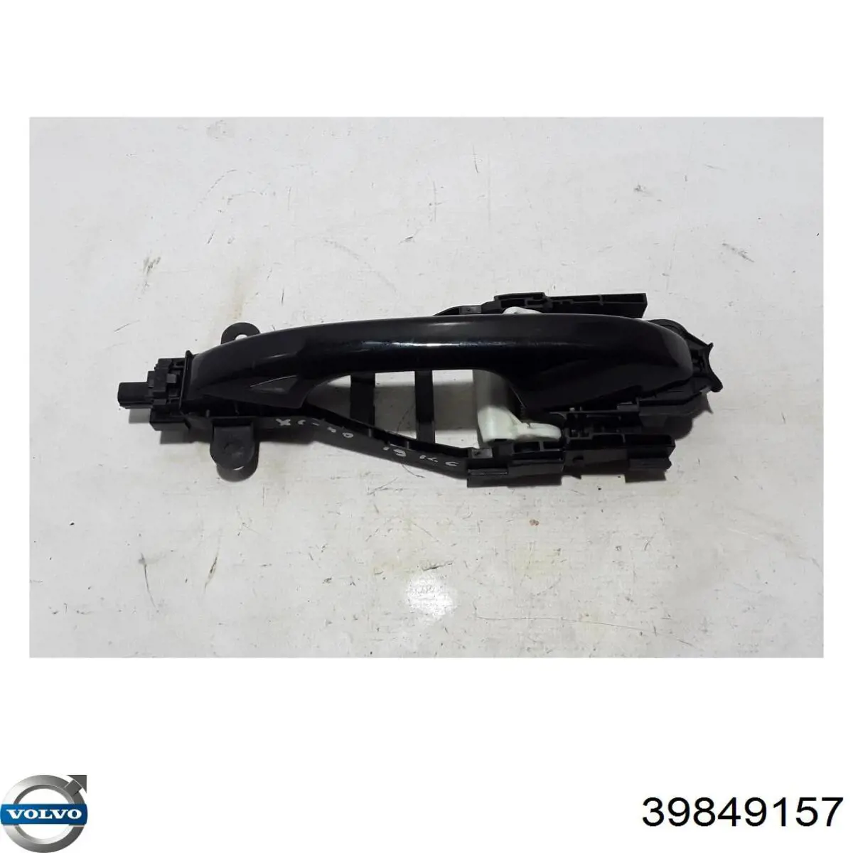 Ручка левой задней двери наружная Volvo 39849157 цена, от 88.58 USD