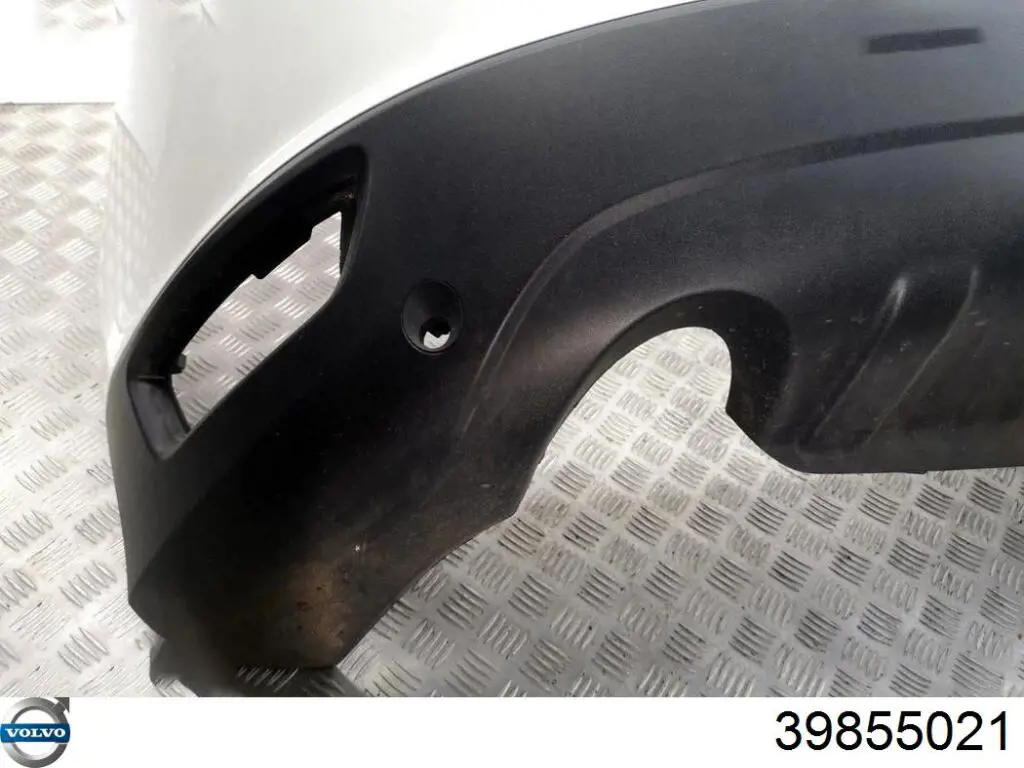 Задний бампер на Volvo XC60 I 156