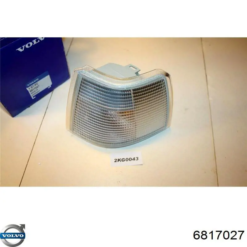  Поворотник левый Volvo 850 