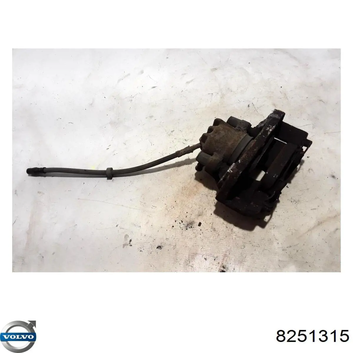 Суппорт тормозной передний левый Volvo 8251315