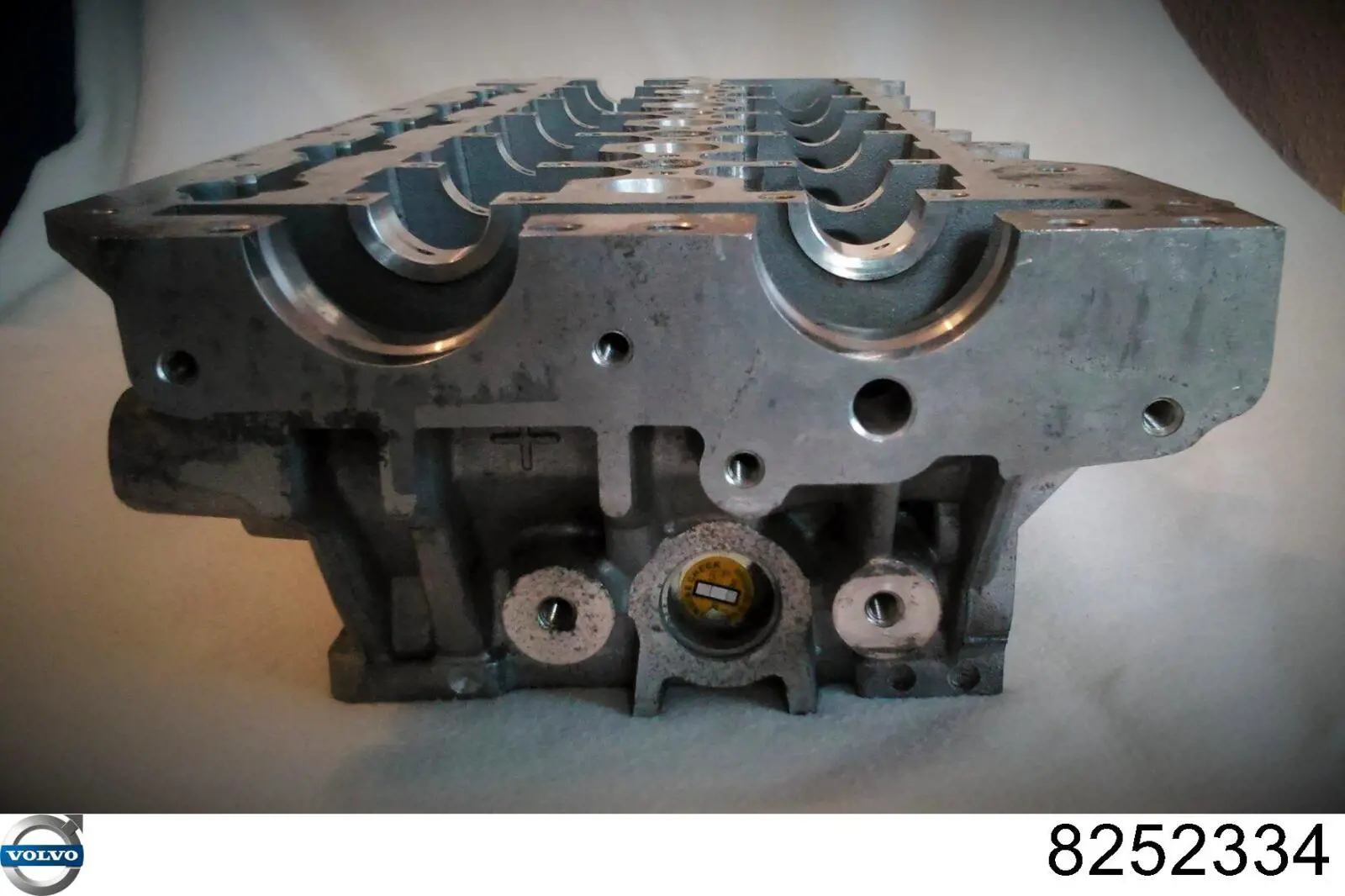 Головка двигателя Volvo 8252334 цена, от 5554.25 USD