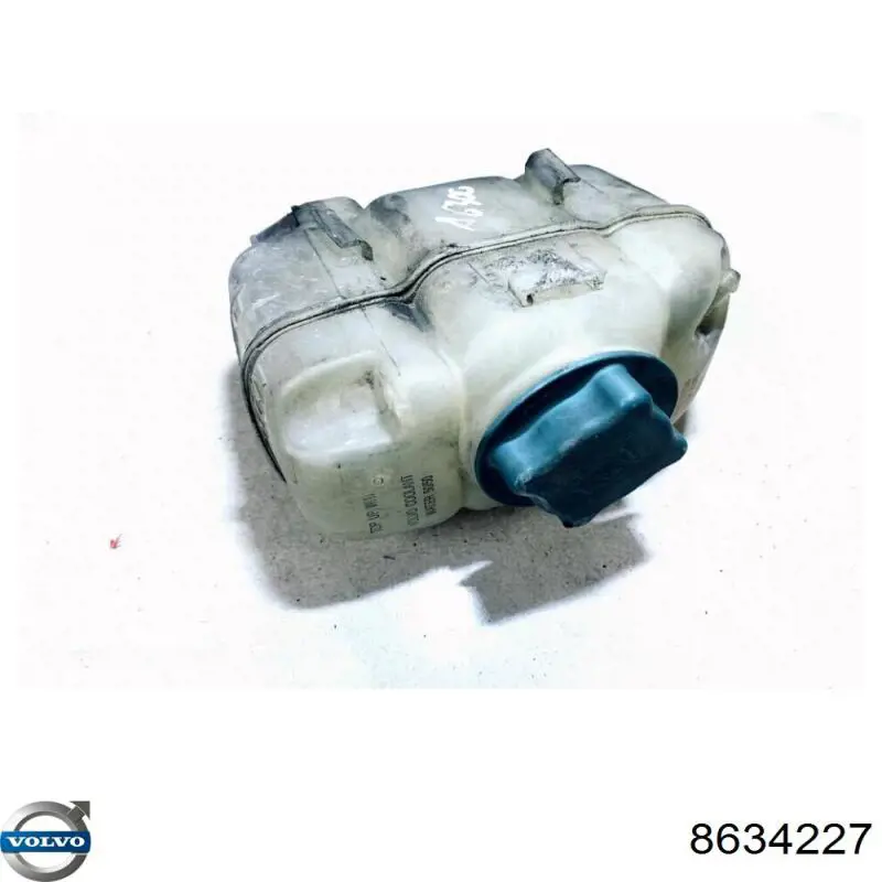 Бачок системы охлаждения 8634227 Volvo