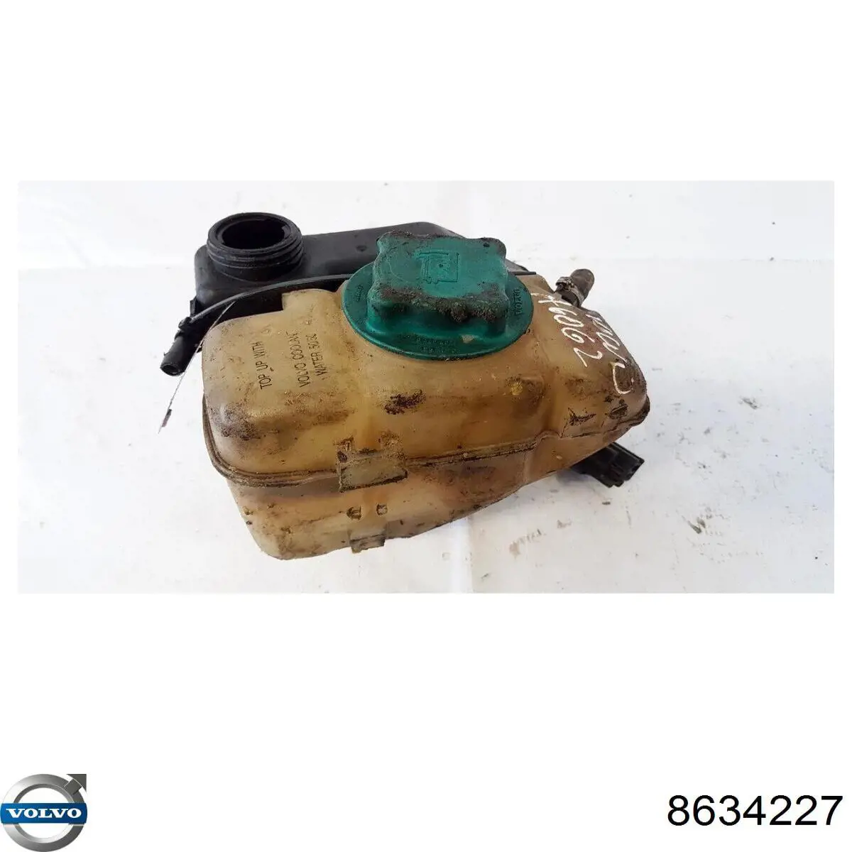 Купить 8634227 Volvo Водяной бачок системы охлаждения