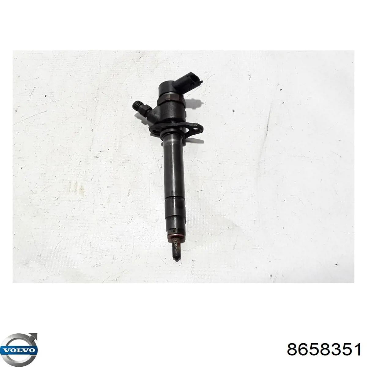 8658351 Volvo Топливные форсунки