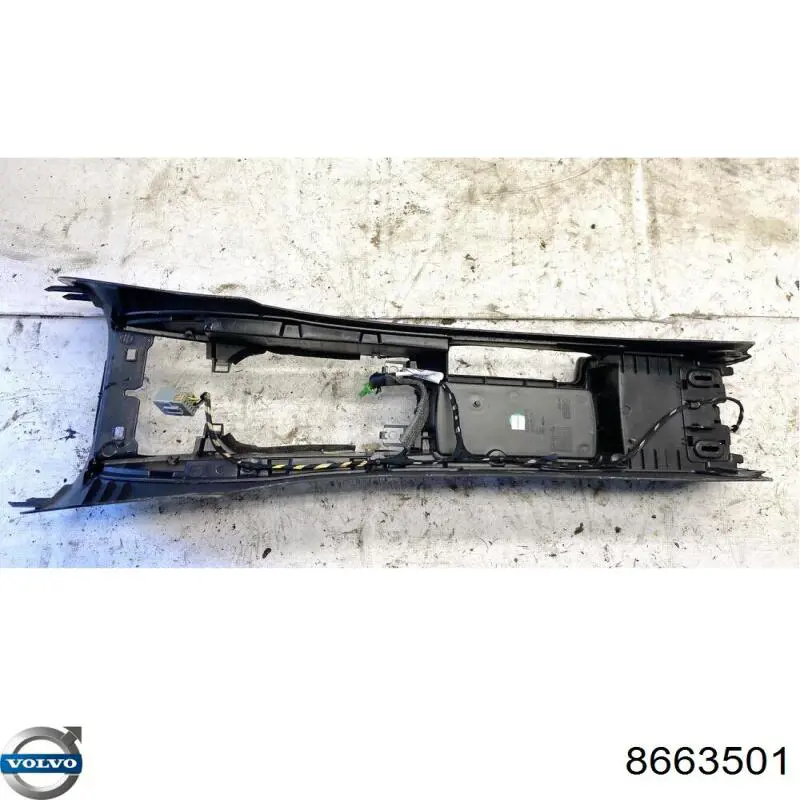  Volvo 8663501