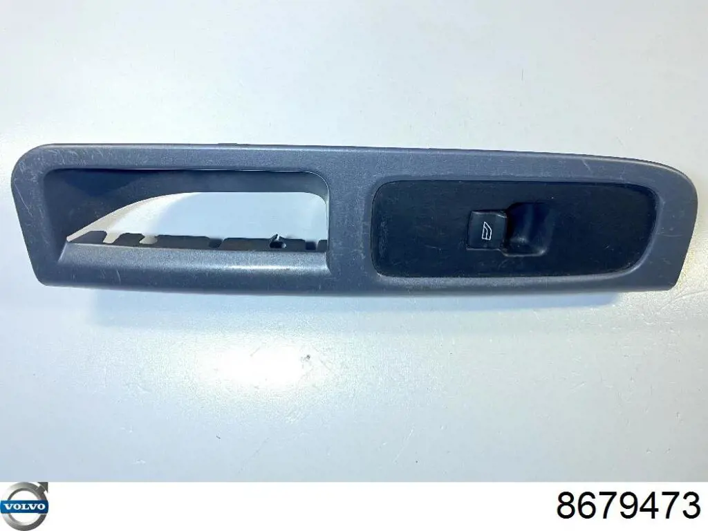 8679473 Volvo 