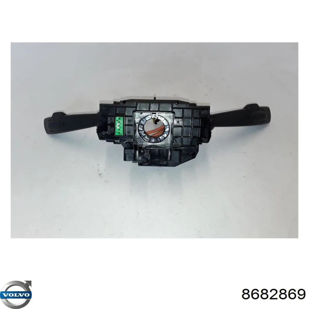 Правый подрулевой переключатель  Volvo 8682869 цена, от 16.63 USD