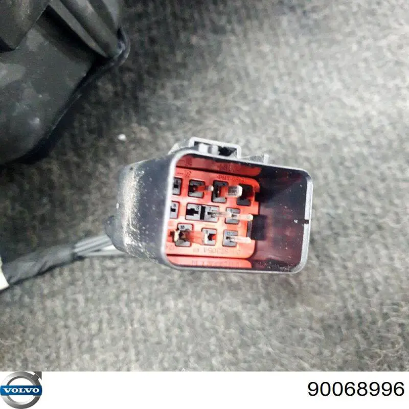 90068996 Volvo 