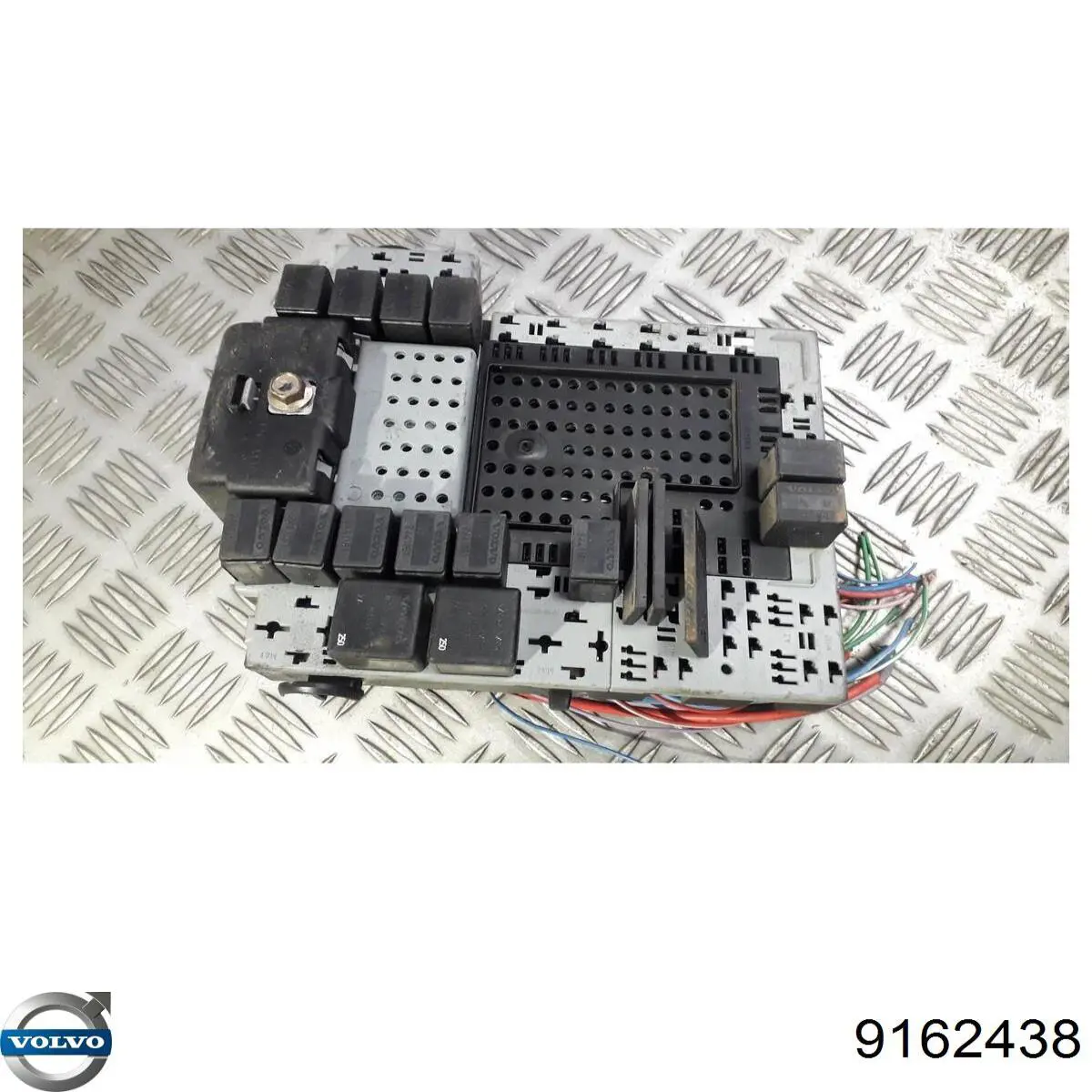Купить 9162438 Volvo Монжатный блок реле