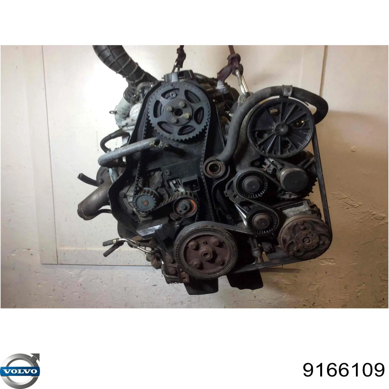 Компрессор кондиционера 9166109 Volvo