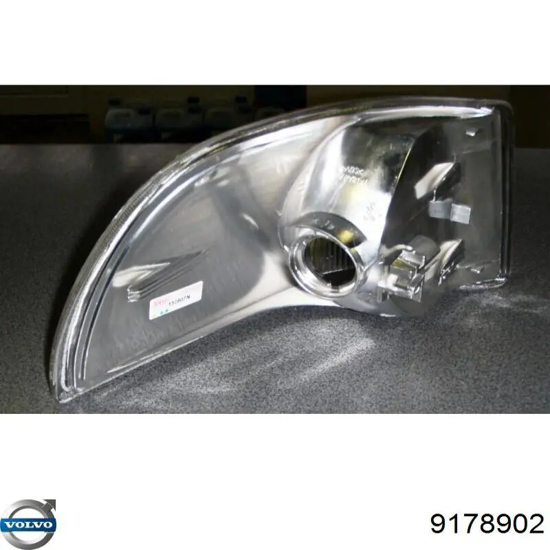Левый указатель поворота Volvo 9178902 цена, от 15.89 USD