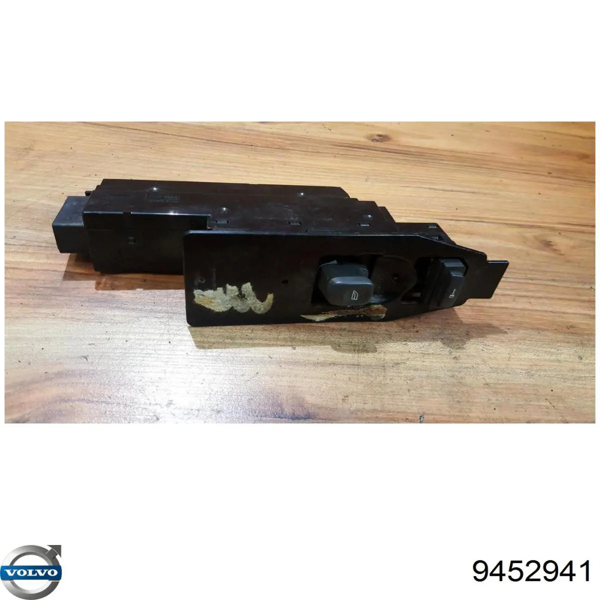 Купить 9452941 Volvo Кнопка стеклоподъемника передняя