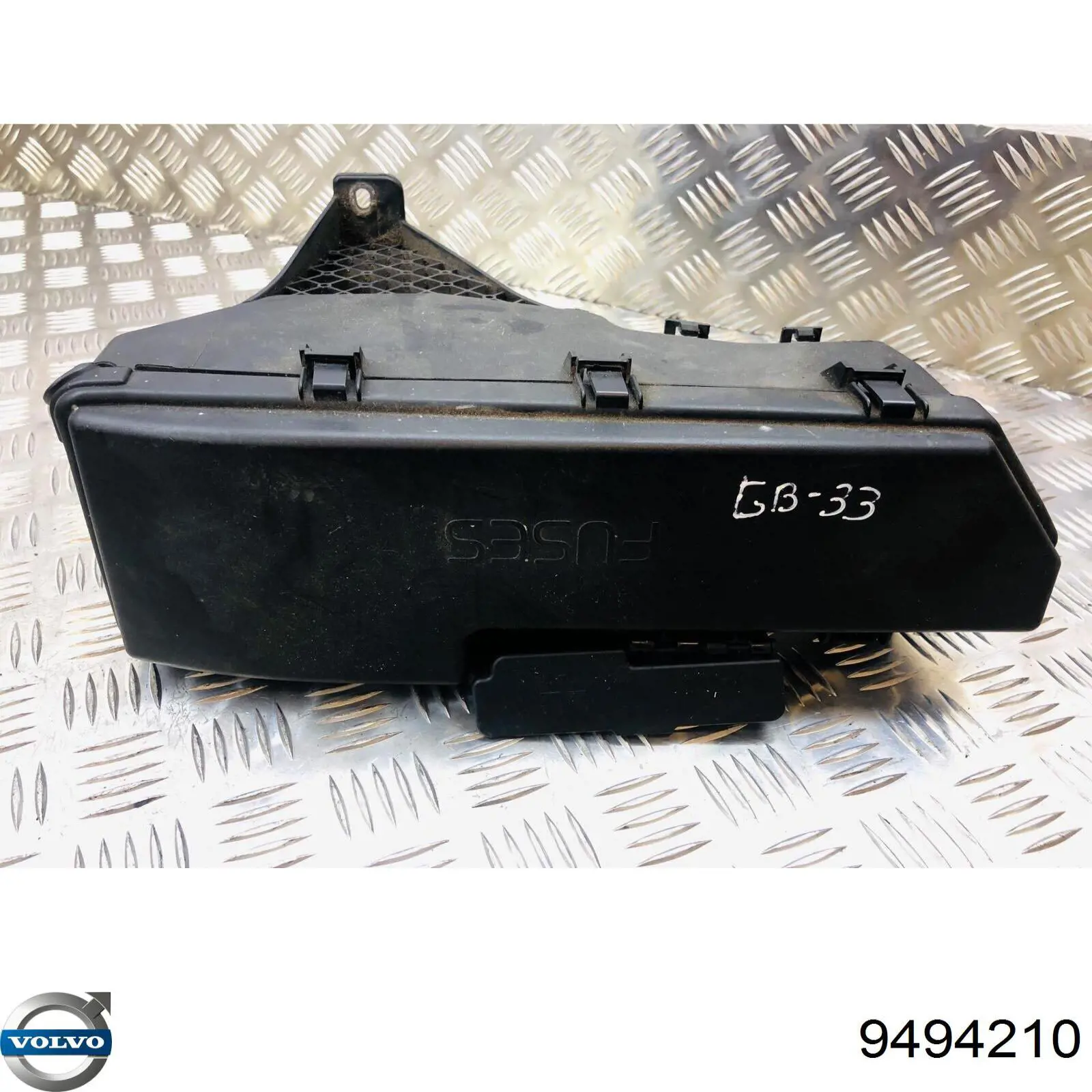 Корпус блока предохранителей Volvo 9494210 цена, от 3.80 USD