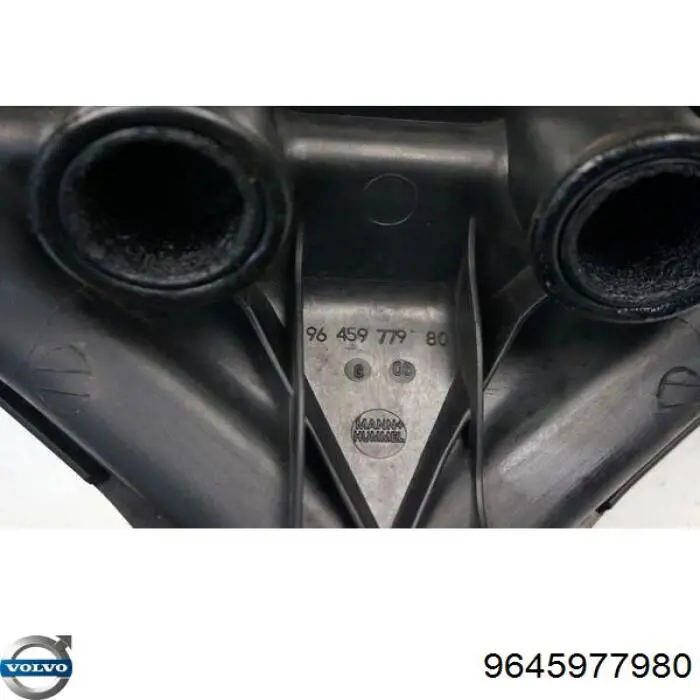1358367 Ford Крышка двигателя